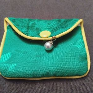 Small Pearl Pendant